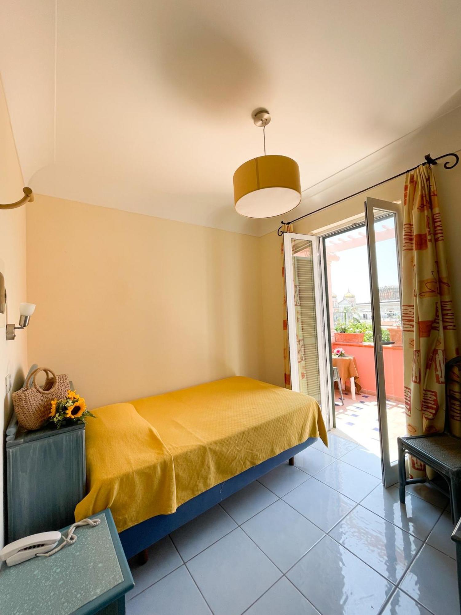 Hotel Terme Zi Carmela Forio di Ischia Екстериор снимка